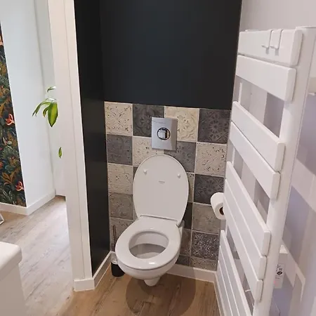 Guest house Maison Independante Cosy Avec Terrasse Privee - La Laiterie 3*