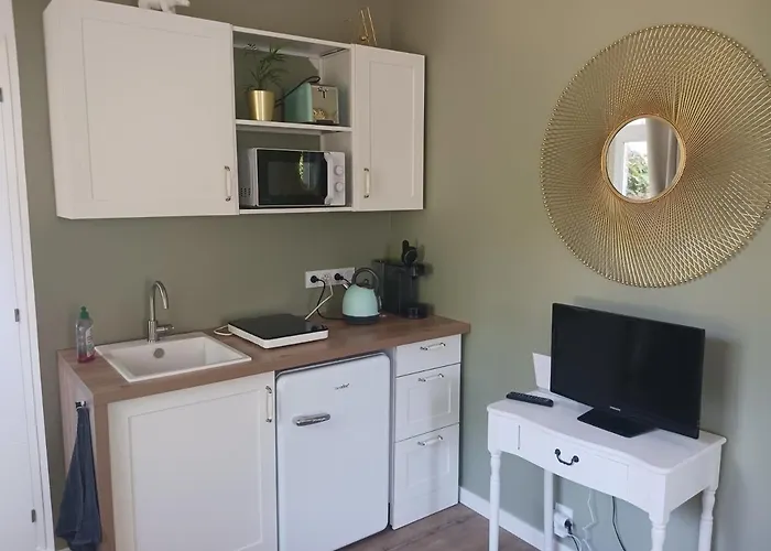 Maison d'hôtes Maison Indépendante Cosy Avec Terrasse Privée - La Laiterie 3*