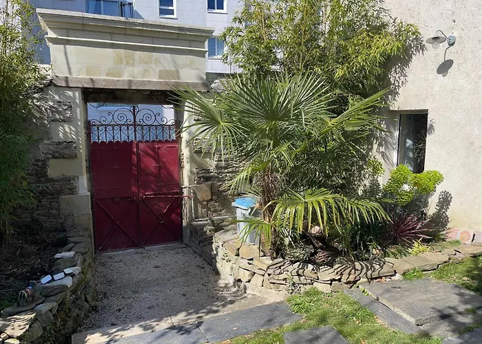Maison d'hôtes Maison Indépendante Cosy Avec Terrasse Privée - La Laiterie Nantes