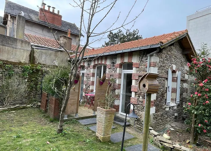 Maison Indépendante Cosy Avec Terrasse Privée - La Laiterie Maison d'hôtes 3*
