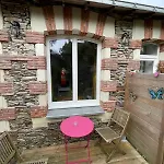 게스트하우스 Maison Independante Cosy Avec Terrasse Privee - La Laiterie 3*